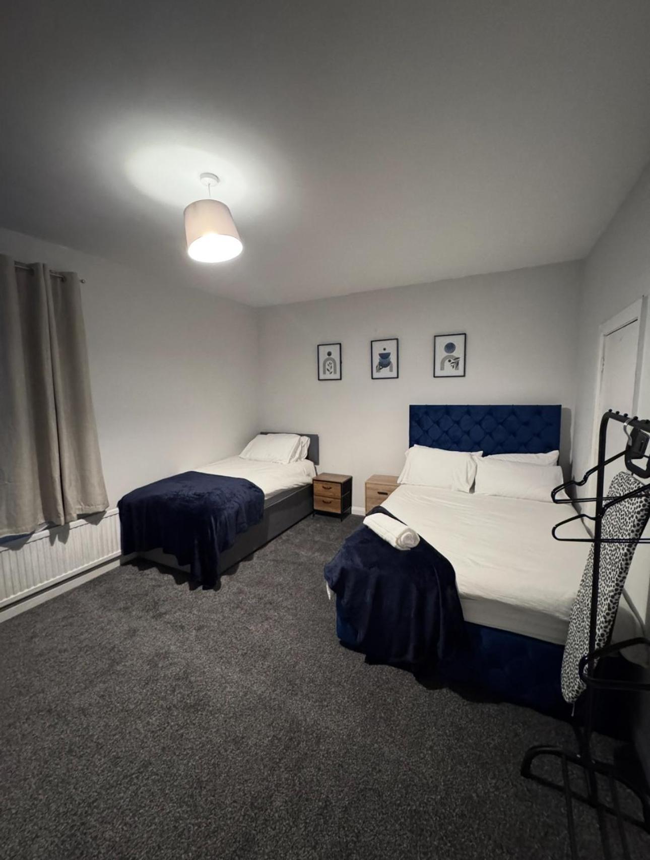 3 Bedroom House Holiday home Birmingham