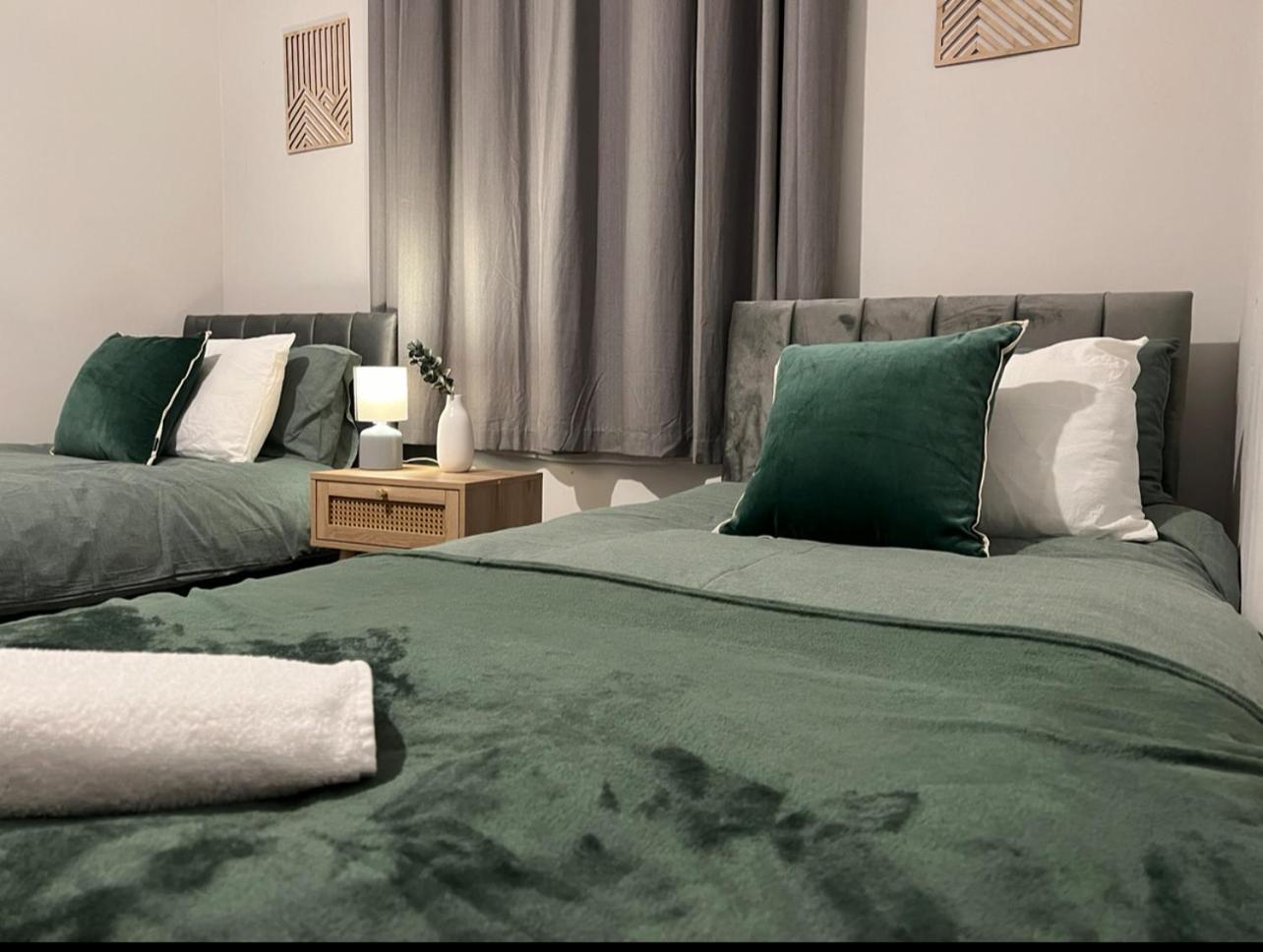 3 Bedroom House Holiday home Birmingham